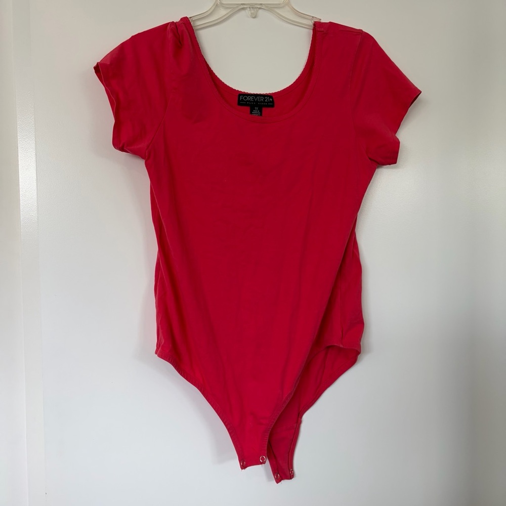 Forever 21 Plus Hot PinkScoop Neck Short Sleeve Bodysuit Size 1X